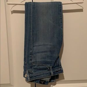 Denim jeans no holes